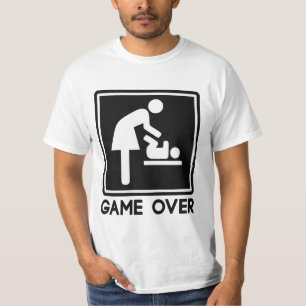 Spiel über neuem Baby für Elternteil-Mama T-Shirt