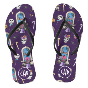 Spielbares Halloween-Muster im Lila Hintergrund Flip Flops