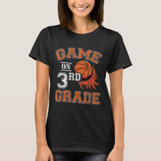 Spiele auf der dritten Stufe Basketball erster Tag T-Shirt