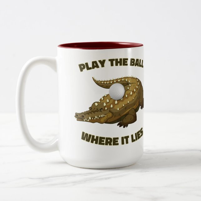 Spielen Sie den Ball, wo er liegt - Zwei-Tone-Golf Zweifarbige Tasse (Links)