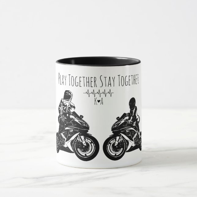 Spielen Sie gemeinsam... Personalisiert Motorrad Tasse (Zentrum)