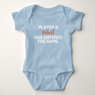Spieler 5 ist mit dem Namen Introductio eingetroff Baby Strampler