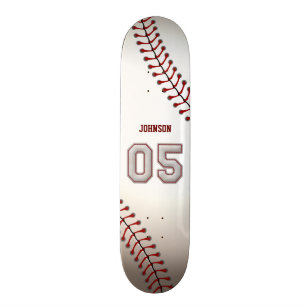 Spieler Nr. 05 - coole Baseball-Stiche Skateboard
