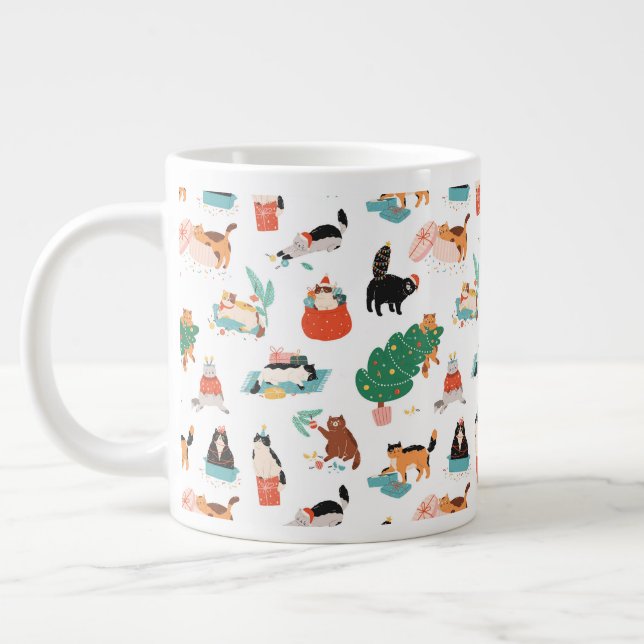 Spielerische Katzen und Weihnachtsbaummuster Jumbo-Tasse (Links)