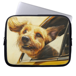 Spielerischer Hund Spaß an der Autofahrt Kunst dru Laptopschutzhülle