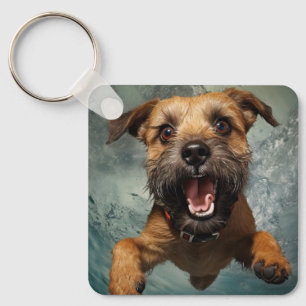 Spielerisches Design für Hunde unter Wasser Schlüsselanhänger