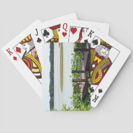 Spielkarte auf dem Foto des Docks am See