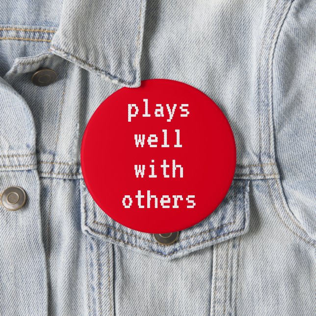 Spielt gut mit anderen roten Button-On-Taste Button (Beispiel)