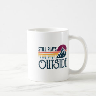 Spielt immer noch draußen Lustiger Vintage-Camping Kaffeetasse