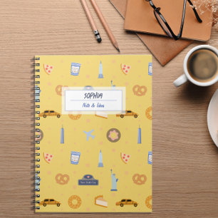 Spielvolles NYC Muster Yellow Name Spiral Notebook Notizblock