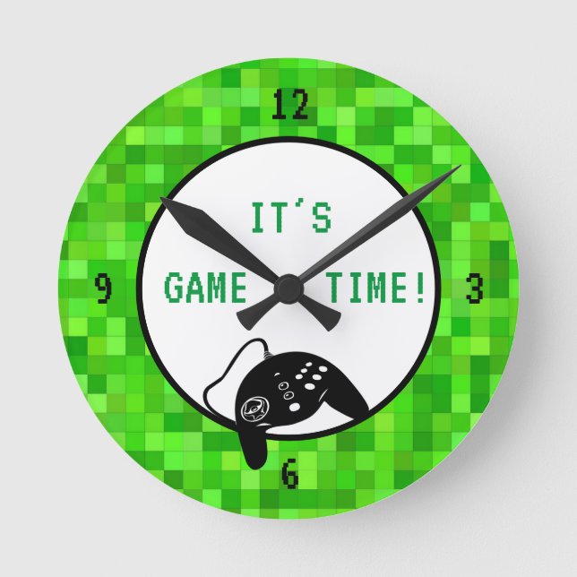 Spielzeit | Grüne Gamer-Pixel Runde Wanduhr (Vorderseite)