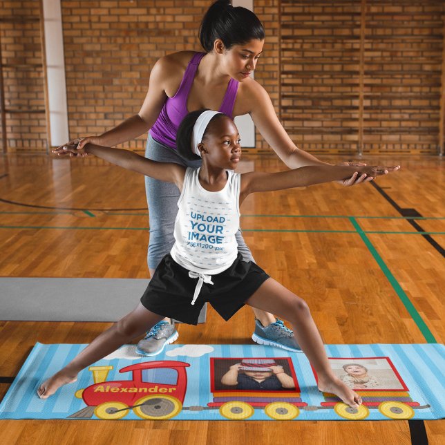 Spielzeugzug Kleinkinder Jungen Geburtstag blau Yogamatte (Von Creator hochgeladen)