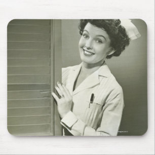 Spionierende Krankenschwester Mousepad