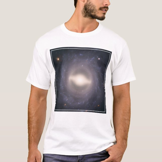 Spiral Galaxy Ngc 1015. T-Shirt (Vorderseite)