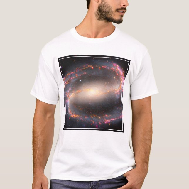 Spiral Galaxy Ngc 1300. T-Shirt (Vorderseite)