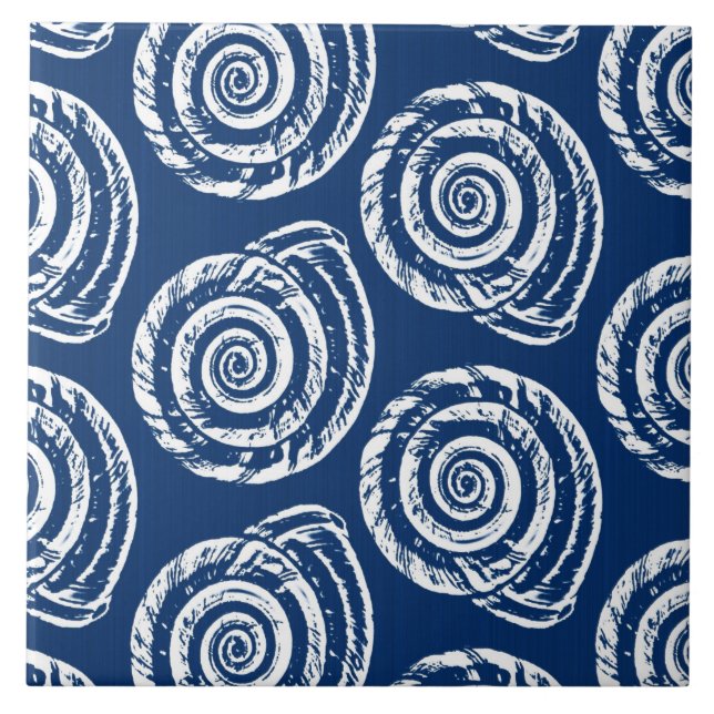Spiral Seashell Block Print, Cobalt Blue und White Fliese (Vorderseite)