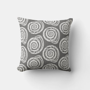 Spiral Seashell Block Print, grau / grau und weiß Kissen