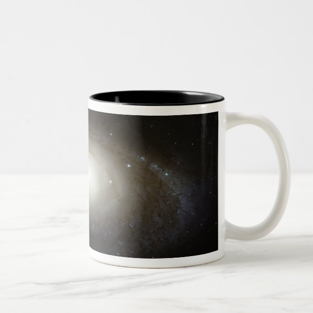 Spiralgalaxie M81 Zweifarbige Tasse (Rechts)