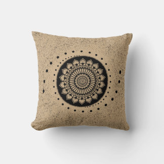 Spirals Dots and Blume Black Henna Mandala Kissen