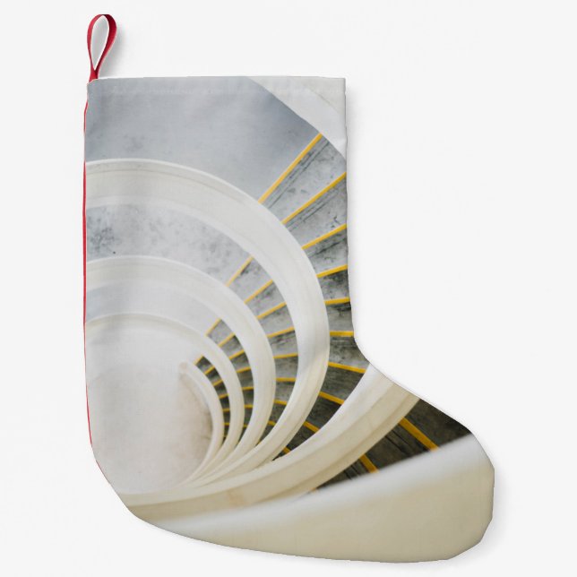 Spiralschwarz-weiße Treppe Kleiner Weihnachtsstrumpf (Vorderseite)