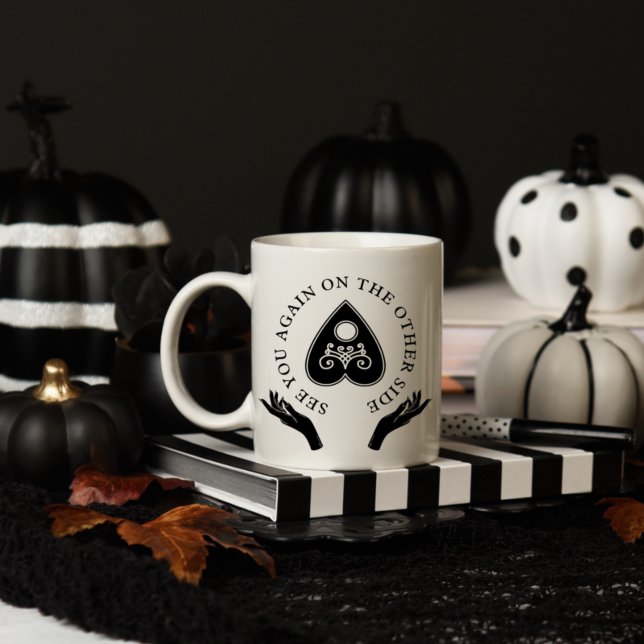 Spirit Board auf der anderen Seite Schwarz & Weiß Kaffeetasse (Von Creator hochgeladen)