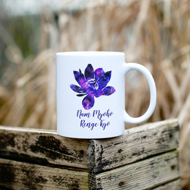 Spirituelle Lila Lotus Blume Nam Myoho Renge Kyo Kaffeetasse (Von Creator hochgeladen)