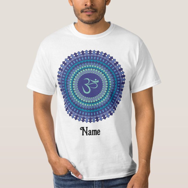 Spirituelle Mandala Om Lila Aqua Blau individuell  T-Shirt (Vorderseite)