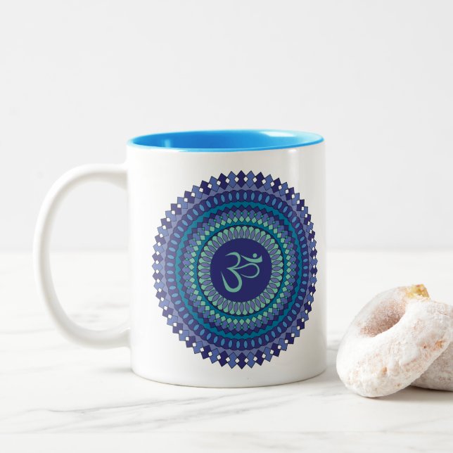 Spirituelle Mandala Om Lila Aqua Zweifarbige Tasse (Mit Donut)