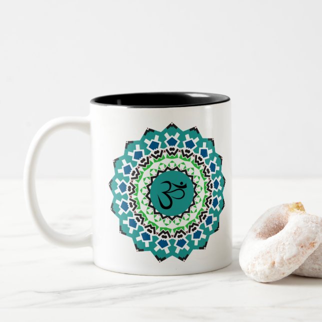 Spirituelle Mandala Yoga Om Symbol Türkis Blau Zweifarbige Tasse (Mit Donut)