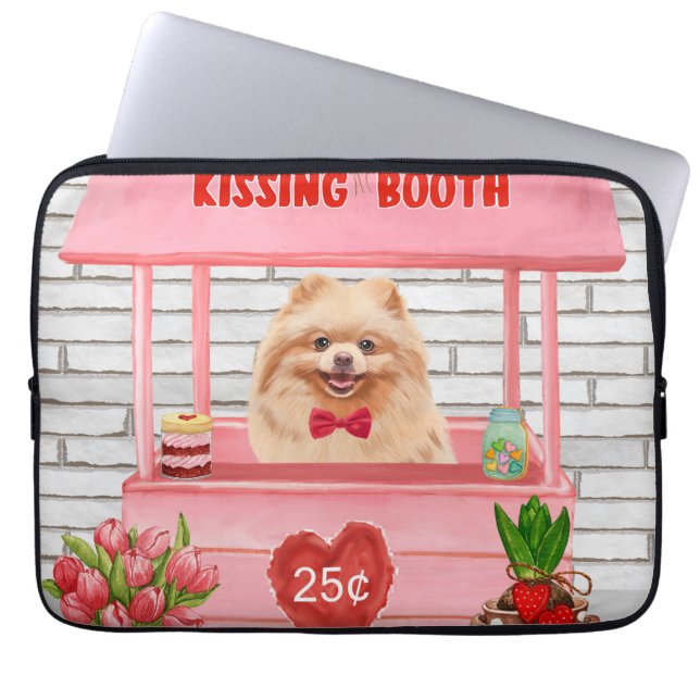 Spitz Hund Valentinstag Kissing-Stand Laptopschutzhülle (Vorderseite)