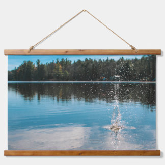 Splash Lake Tapestry Wandteppich Mit Holzrahmen