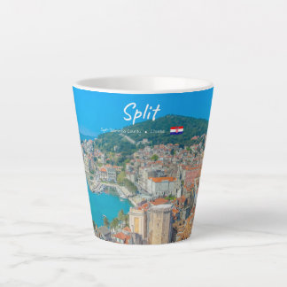 Split, Kroatien - Kleine Küstenstadt Milchtasse