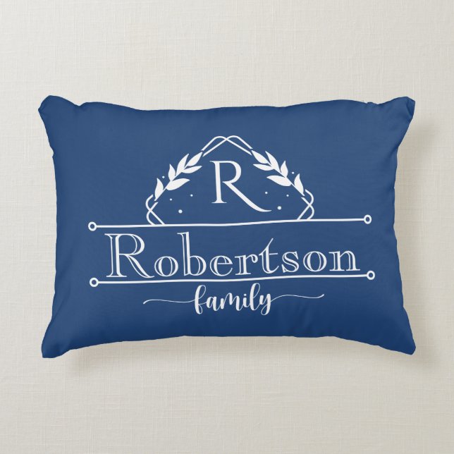Split Monogram Family Name Midnight Blue Frame Dekokissen (Vorderseite)