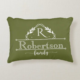 Split Monogram Family Name Olive Green Frame Dekokissen