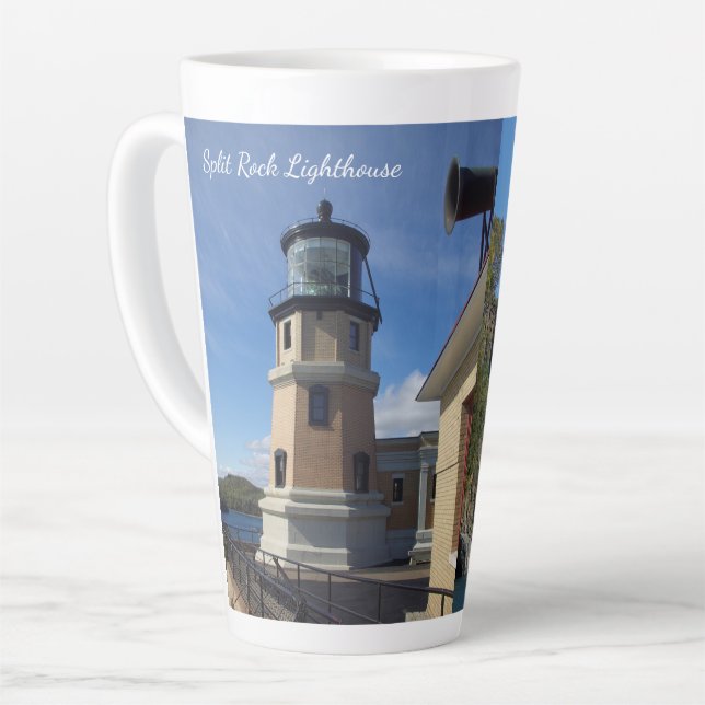 Split Rock Lighthouse Latte Tasse (Linke Ecke)