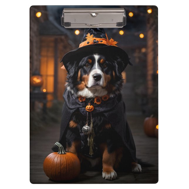 Spooktacular Bernese Dog: Ein Halloween-Howl-o-Wee Klemmbrett (Vorderseite)