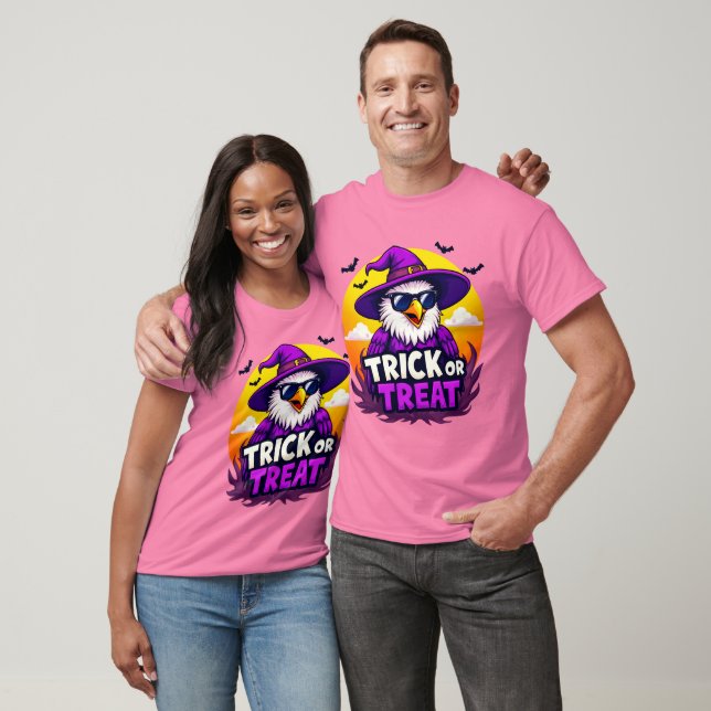Spooktacular "TRICK OR TREAT" Halloween Design! T-Shirt (Unisex)