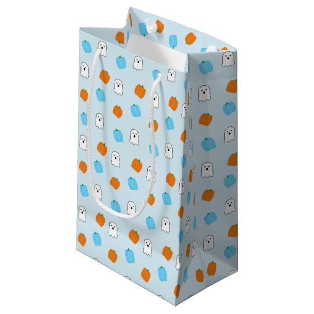 Spooky 4. Geburtstag Kleine Geschenktüte (Vorderseite Schrägansicht)