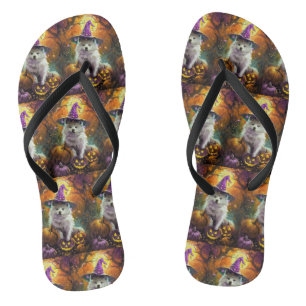Spooky American Eskimo Halloween Hexe und Pumpkin Flip Flops