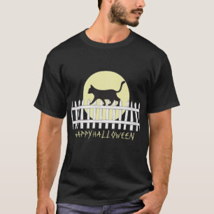 Spooky Black Cat auf Picketzaun T-Shirt