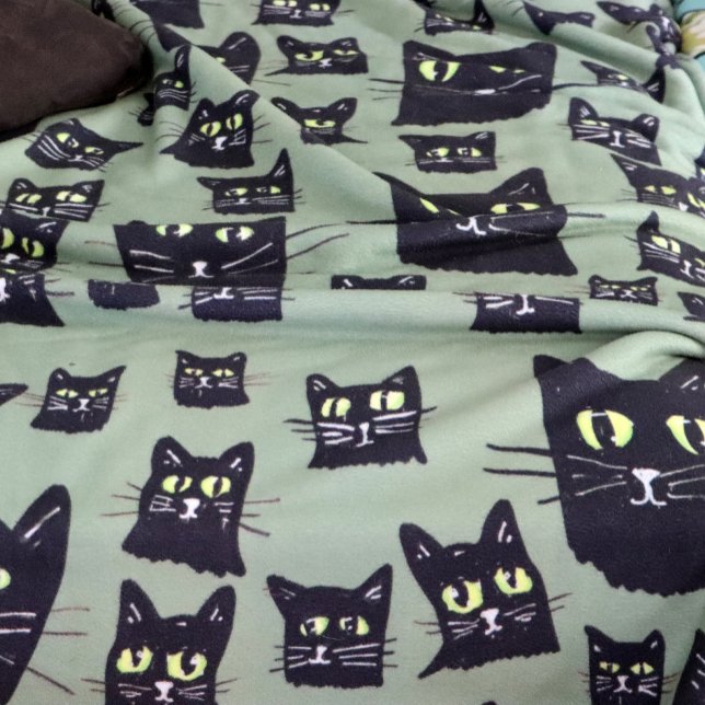 Spooky Black Cats Sherpadecke (Von Creator hochgeladen)