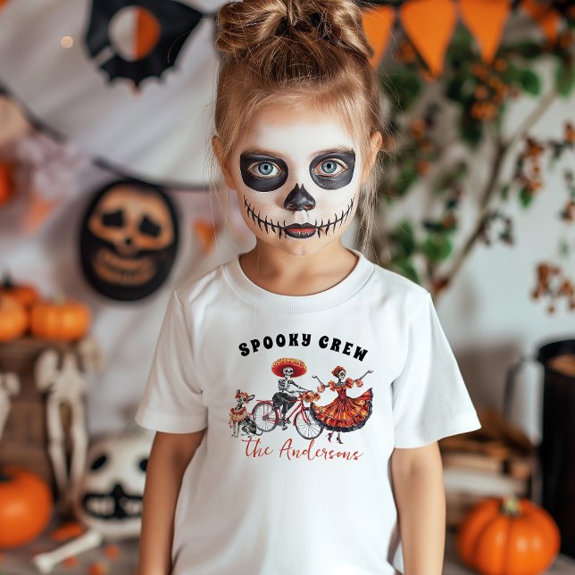 Spooky Crew Halloween Matching Family T-Shirt (Von Creator hochgeladen)