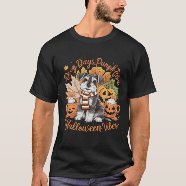 Spooky Dog Day Pumpkin Glow Halloween Vibes & fun T-Shirt (Vorderseite)