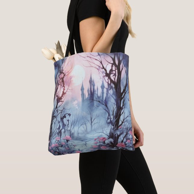 Spooky Forest Full Moon Blue und Pink Halloween (Von Nahem)