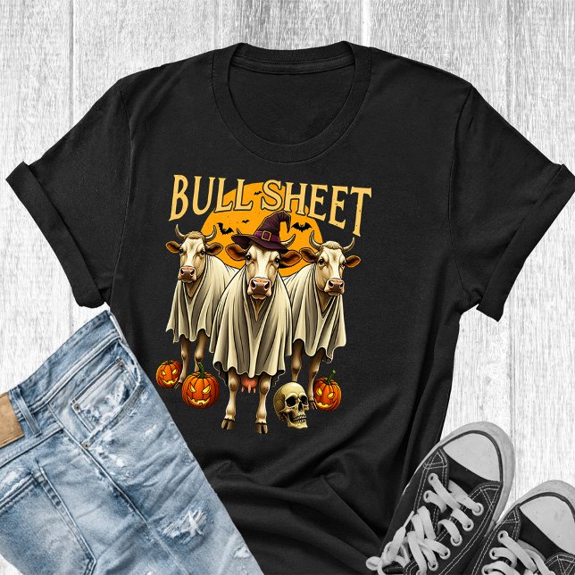 Spooky Fun Attion: Bull Sheet Halloween T - Shirt (Von Creator hochgeladen)