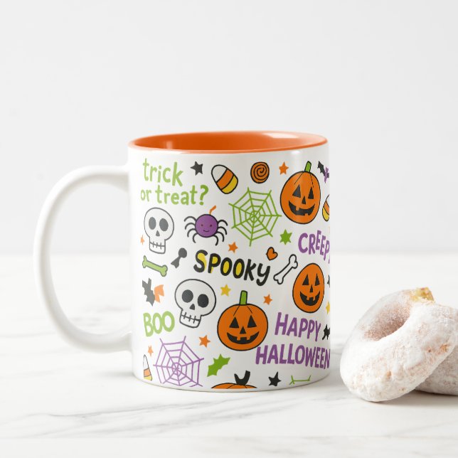 Spooky & Fun Pumpkin - farbenfrohe Halloween-Muste Zweifarbige Tasse (Mit Donut)