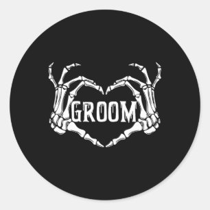 Spooky Groom Skeleton Hands Halloween Verlobung W Runder Aufkleber