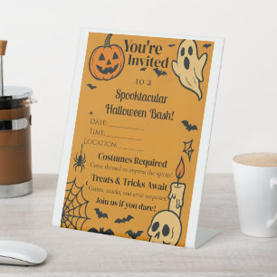 Spooky Halloween Bash Invite Ghosts & Games Sockelschild
