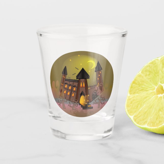 Spooky Halloween Hexenhaus und Vampirschloss Schnapsglas (Vorderseite)