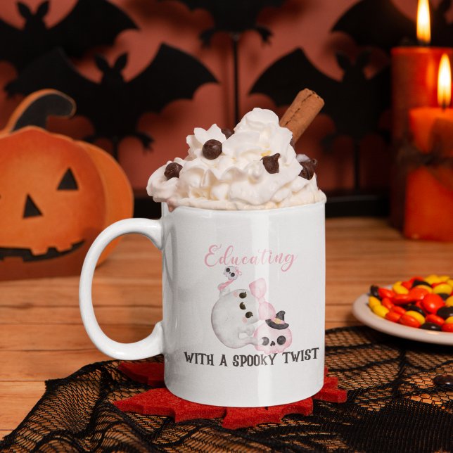 Spooky Halloween Teacher Zweifarbige Tasse (Spooky Halloween Teacher Two-Tone Coffee Mug
🎃👻 Bewitching You with Knowledge - The Halloween Teac)
